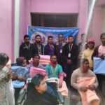 মানিকগঞ্জে হতদরিদ্রদের মাঝে শীতবস্ত্র বিতরণ